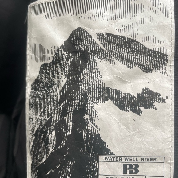 Pull&Bear Black Puffer Jacket with Fur Hood - Picture 4 of 5